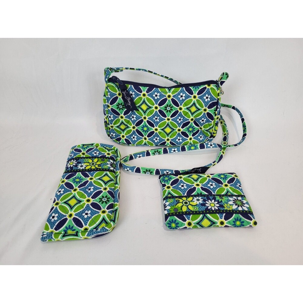 Vera Bradley Daisy Daisy Crossbody Purse Coin Purse Glasses Case Quilted